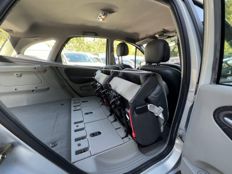 RENAULT SCENIC 1 FAIRWAY 1.8 i 16V 116 Cv 69 900 Kms CLIMATISATION INTERIEUR SEMI CUIR - Garantie1an