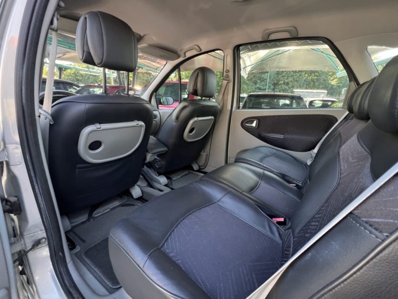 RENAULT SCENIC 1 FAIRWAY 1.8 i 16V 116 Cv 69 900 Kms CLIMATISATION INTERIEUR SEMI CUIR - Garantie1an