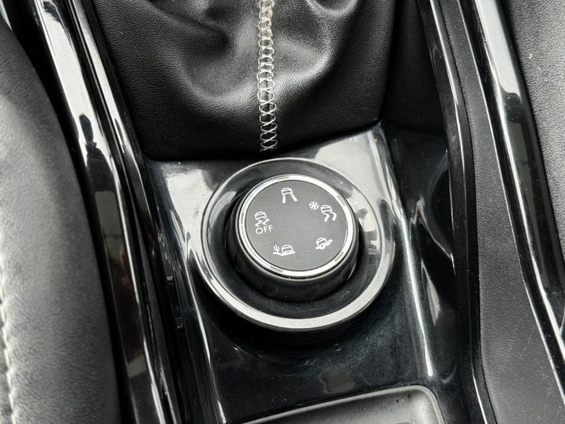 PEUGEOT 2008 1.6 BlueHDi 120CH CROSSWAY – Allure – RÉVISÉE – GARANTIE 6 mois  