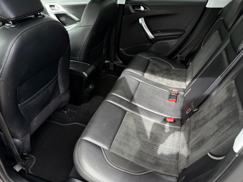 PEUGEOT 2008 1.6 BlueHDi 120CH CROSSWAY – Allure – RÉVISÉE – GARANTIE 6 mois  