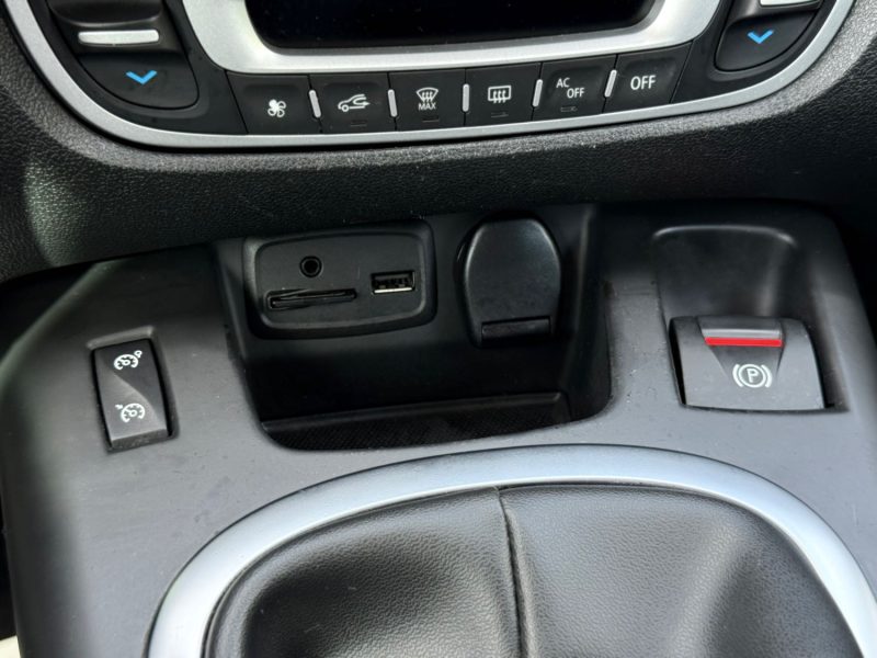 RENAULT GRAND SCENIC 1.6 dCi 130ch ENERGY BOSE EDITION 7 places