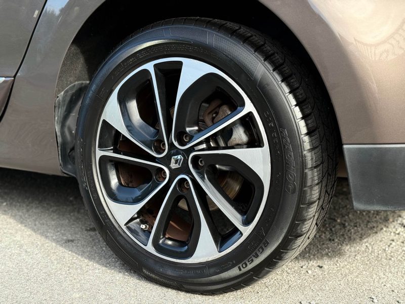 RENAULT GRAND SCENIC 1.6 dCi 130ch ENERGY BOSE EDITION 7 places