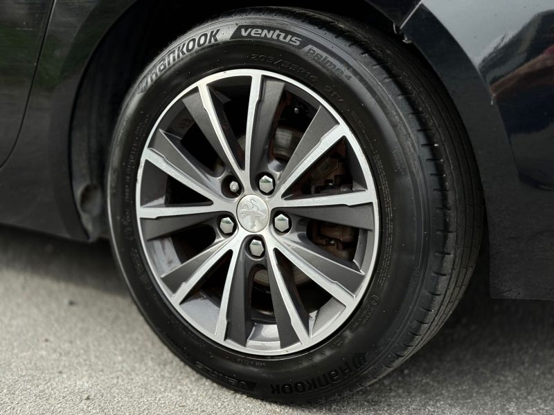 PEUGEOT 308 SW II  1.6 BlueHDi 120 S&S ALLURE