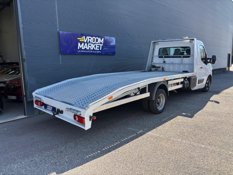 RENAULT MASTER DEPANEUSE 2.3 DCI 163cv