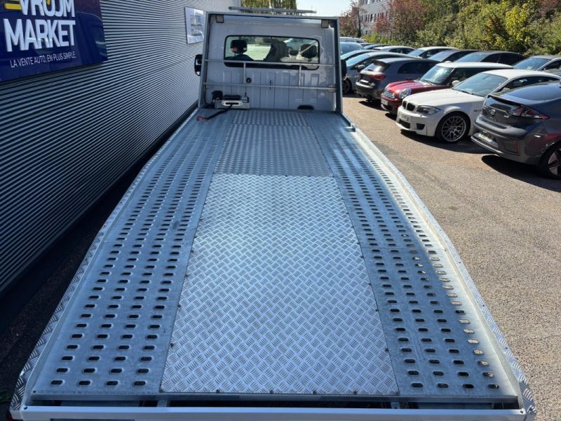 RENAULT MASTER DEPANEUSE 2.3 DCI 163cv