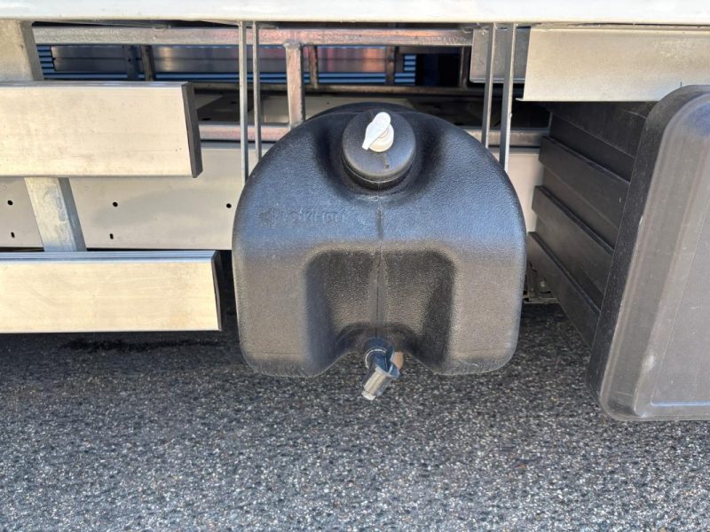 RENAULT MASTER DEPANEUSE 2.3 DCI 163cv