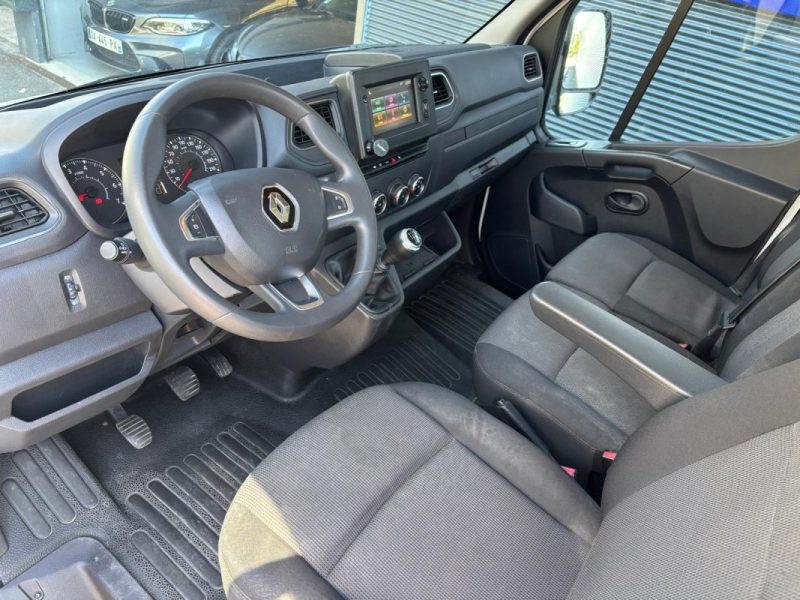 RENAULT MASTER DEPANEUSE 2.3 DCI 163cv