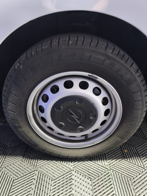 OPEL VIVARO 2.0 BLUEHDI 145 Cv BOITE AUTOMATIQUE EAT 8 - ENTRETIEN A JOUR - CLIMATISATION - TVA RECU