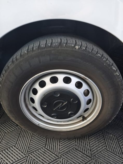 OPEL VIVARO 2.0 BLUEHDI 145 Cv BOITE AUTOMATIQUE EAT 8 - ENTRETIEN A JOUR - CLIMATISATION - TVA RECU