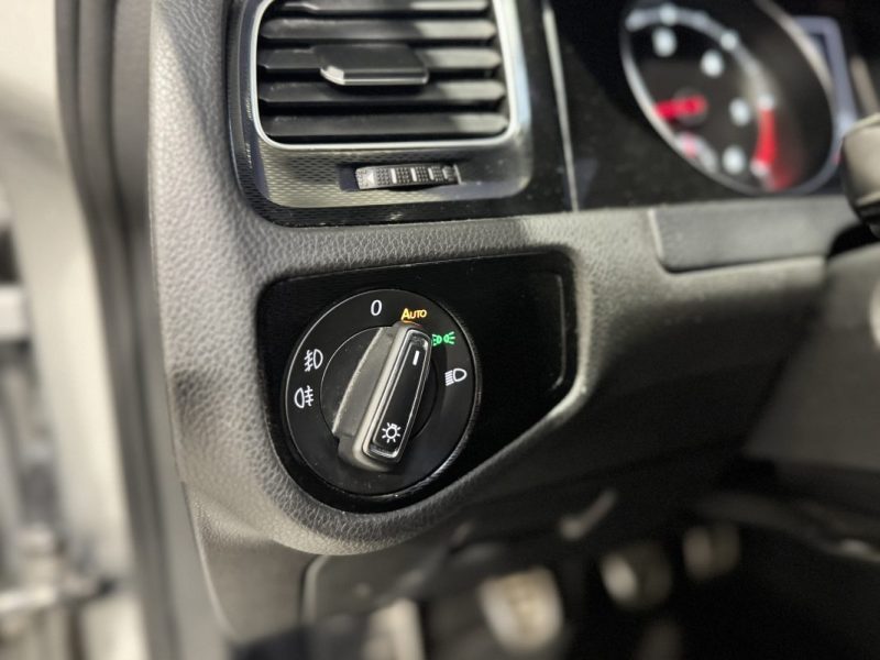 VOLKSWAGEN GOLF 2014