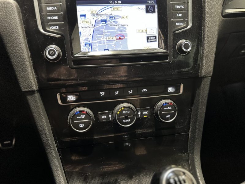 VOLKSWAGEN GOLF 2014