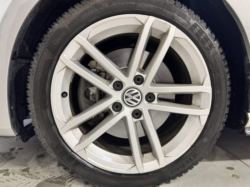 VOLKSWAGEN GOLF 2014