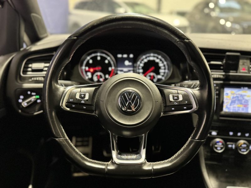 VOLKSWAGEN GOLF 2014