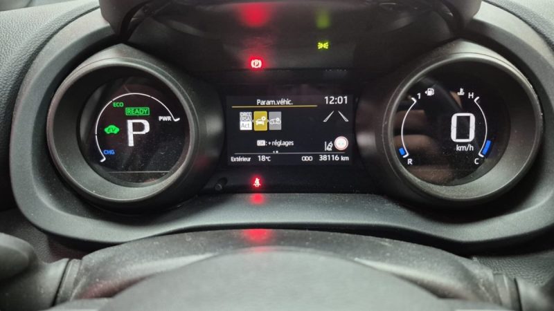 TOYOTA YARIS CROSS 2022