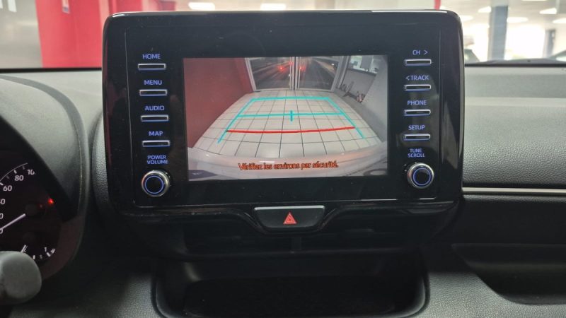 TOYOTA YARIS 116cv FRANCE BUSINESS HYBRIDE/1 ERE MAIN/TVA RECUPERABLE