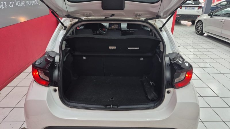 TOYOTA YARIS 116cv FRANCE BUSINESS HYBRIDE/1 ERE MAIN/TVA RECUPERABLE