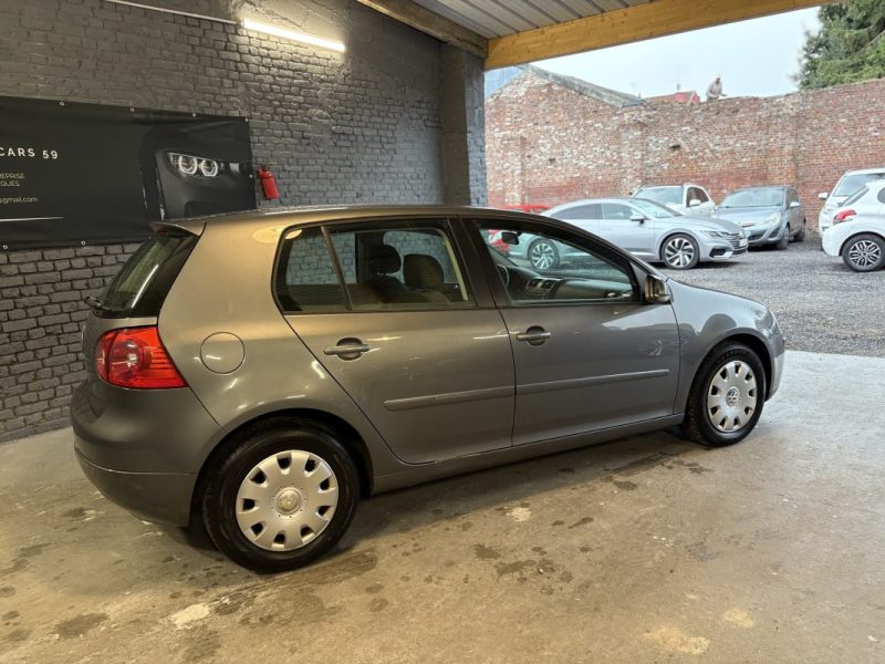 VOLKSWAGEN GOLF 2005