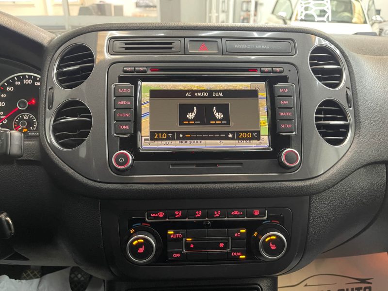 VOLKSWAGEN TIGUAN GARANTIE 12 MOIS 2.0 TDI 140ch BlueMotion SPORTLINE 4MOTION  2EME MAIN, SUPER ETAT