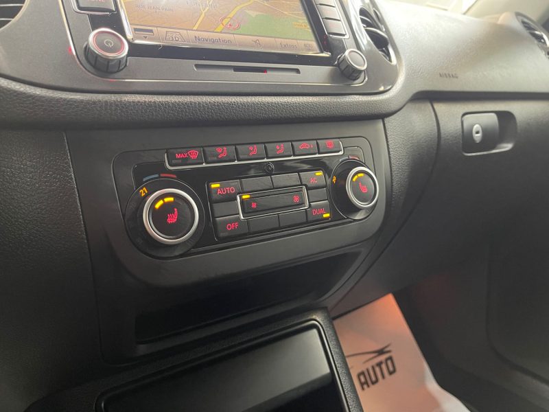 VOLKSWAGEN TIGUAN GARANTIE 12 MOIS 2.0 TDI 140ch BlueMotion SPORTLINE 4MOTION  2EME MAIN, SUPER ETAT