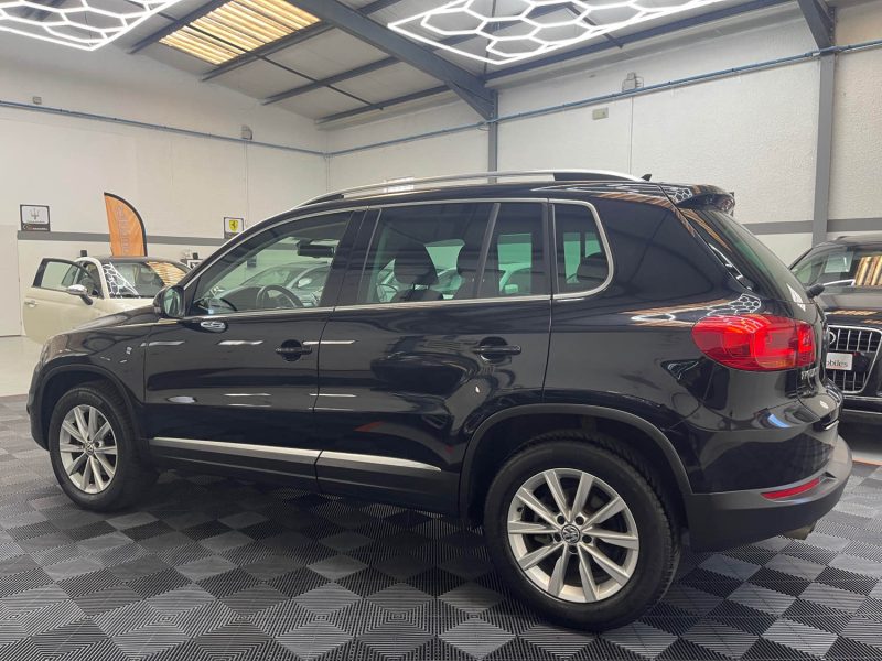 VOLKSWAGEN TIGUAN GARANTIE 12 MOIS 2.0 TDI 140ch BlueMotion SPORTLINE 4MOTION  2EME MAIN, SUPER ETAT