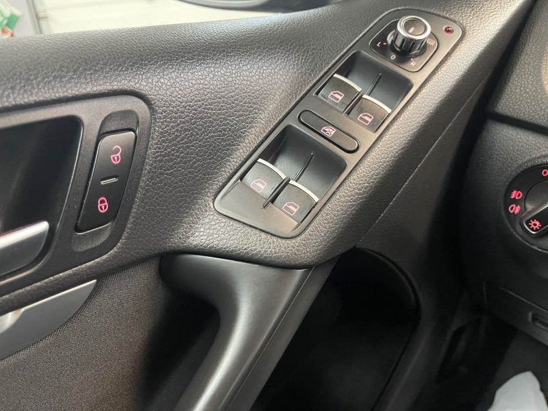 VOLKSWAGEN TIGUAN GARANTIE 12 MOIS 2.0 TDI 140ch BlueMotion SPORTLINE 4MOTION  2EME MAIN, SUPER ETAT