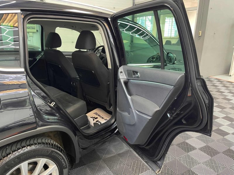 VOLKSWAGEN TIGUAN GARANTIE 12 MOIS 2.0 TDI 140ch BlueMotion SPORTLINE 4MOTION  2EME MAIN, SUPER ETAT