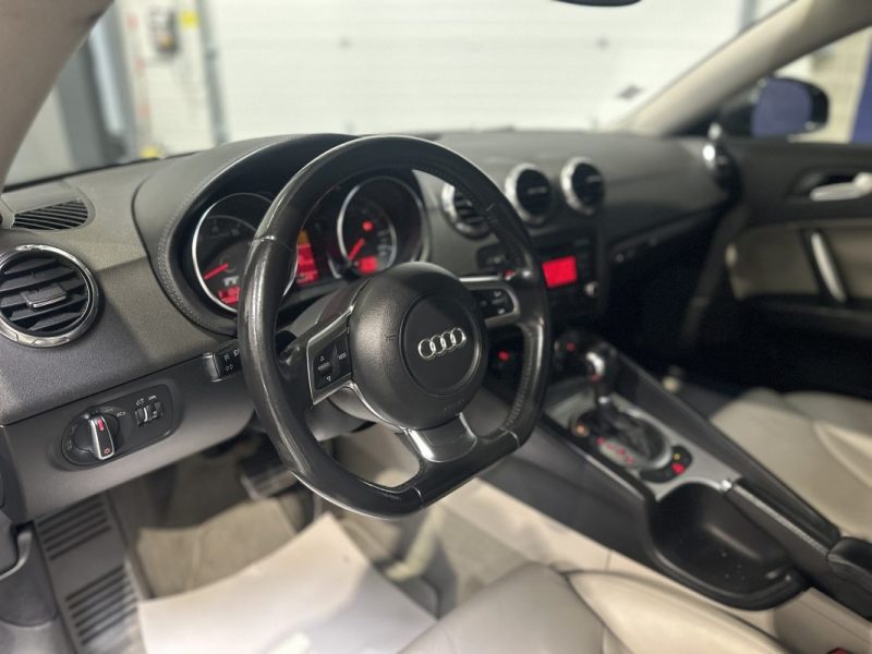 AUDI TT 3.2 V6 250ch QUATTRO S TRONIC