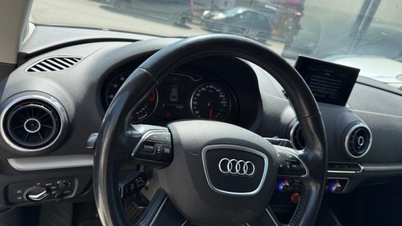 AUDI A3 1.4 TFSI 125cv ATTRACTION BVA