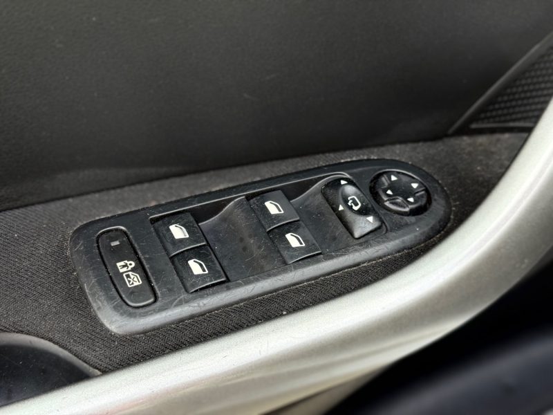 PEUGEOT 308 SW 1.6 VTI 120 CH PREMIUM