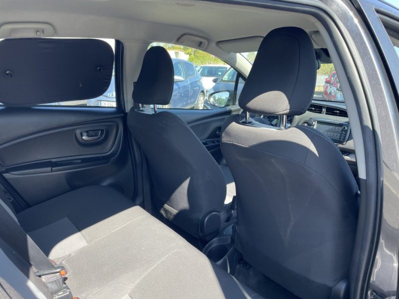 TOYOTA YARIS HYBRID 100h Collection