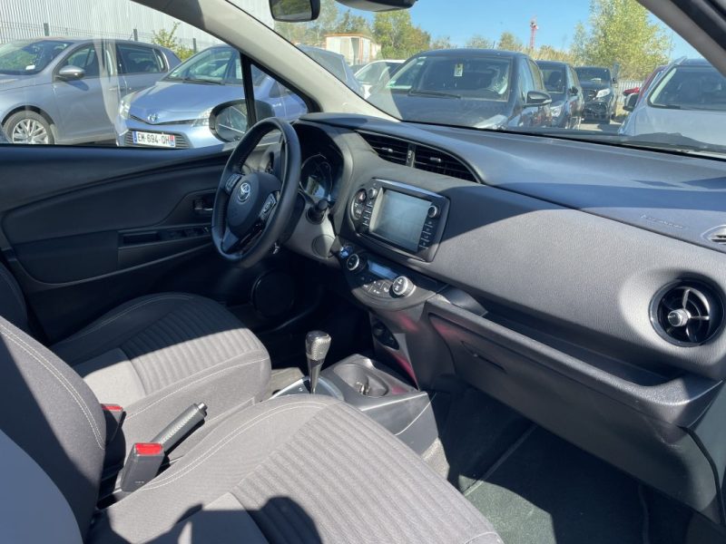 TOYOTA YARIS HYBRID 100h Collection