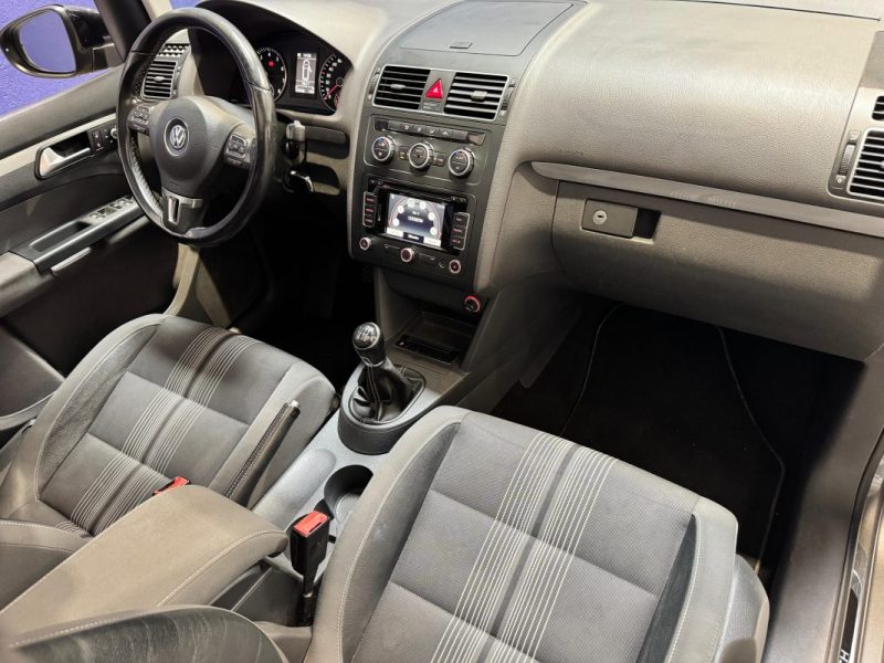 VOLKSWAGEN TOURAN 1.4 TSI 140ch CONFORTLINE - TOIT OUVRANT