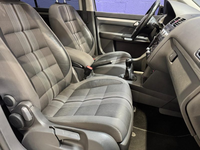 VOLKSWAGEN TOURAN 1.4 TSI 140ch CONFORTLINE - TOIT OUVRANT