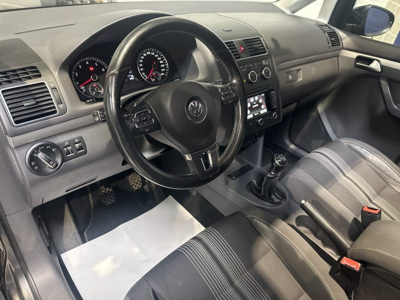 VOLKSWAGEN TOURAN 1.4 TSI 140ch CONFORTLINE - TOIT OUVRANT