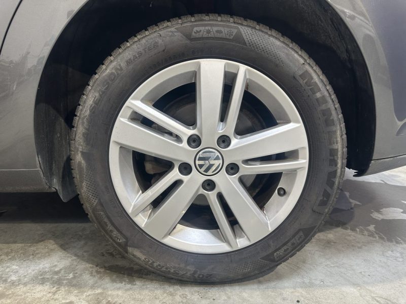 VOLKSWAGEN TOURAN 1.4 TSI 140ch CONFORTLINE - TOIT OUVRANT