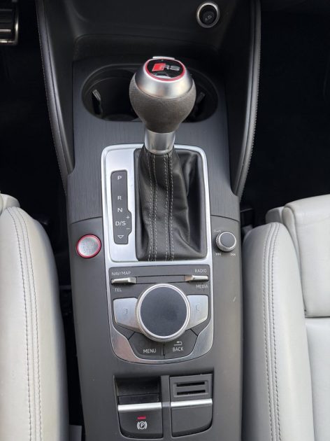 AUDI RS3 SPORTBACK 2.5 TFSI 400ch quattro S tronic 7/ DAZA / F1 / GARANTIE 6 MOIS