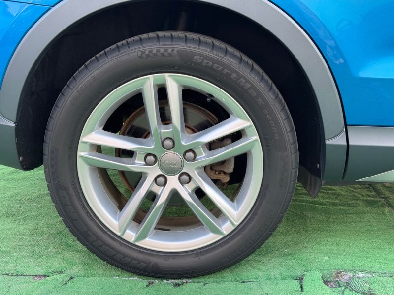 AUDI Q3 2.0 TDI 120ch LUXE GARANTIE 6 MOIS