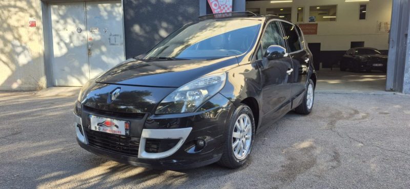 Renault Scénic III 1.5 DCI 105cv, *Clim auto*, *Toit ouvrant*