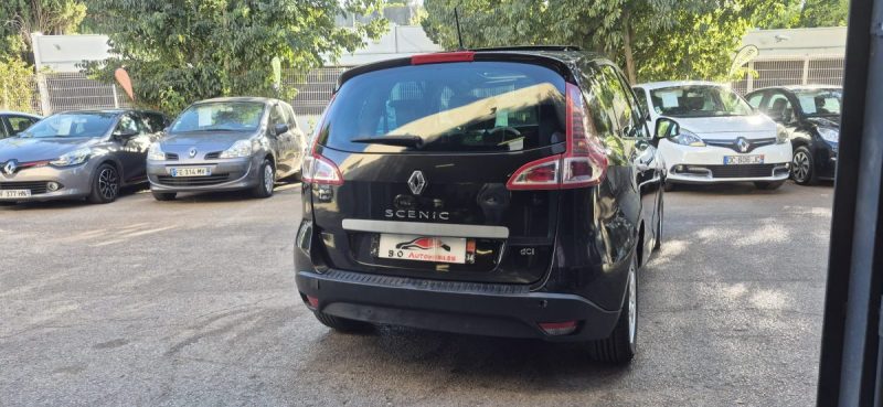 Renault Scénic III 1.5 DCI 105cv, *Clim auto*, *Toit ouvrant*