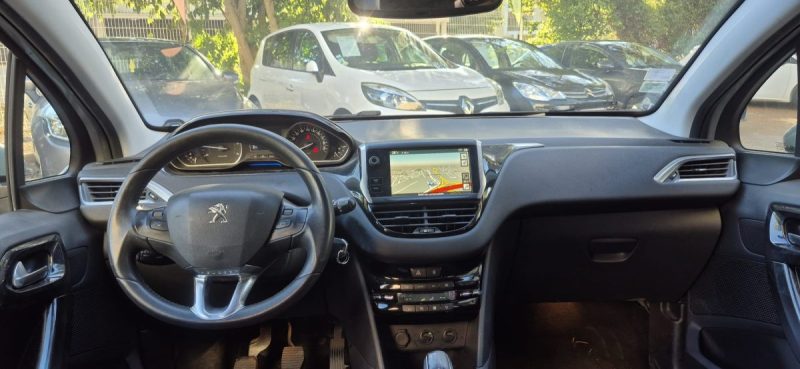 Peugeot 208 1.6 hdi 92 ch ALLURE, *GPS*, *Clim auto*, *Idéale jeune conducteur*