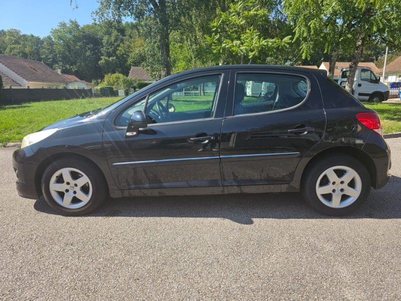 PEUGEOT 207 2012