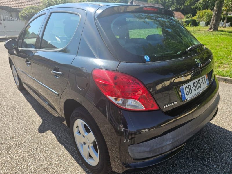 PEUGEOT 207 2012