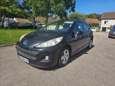 PEUGEOT 207 2012