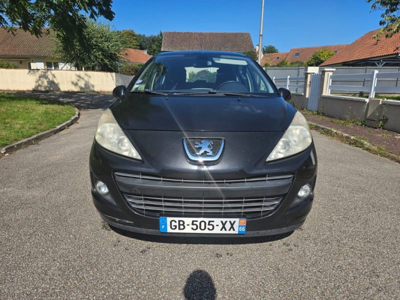 PEUGEOT 207 2012