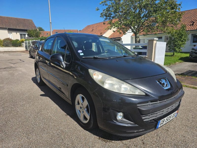 PEUGEOT 207 2012