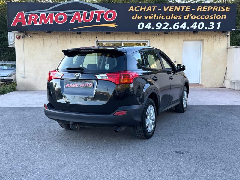TOYOTA RAV4 2.0 D-4D 124 ch Life AWD