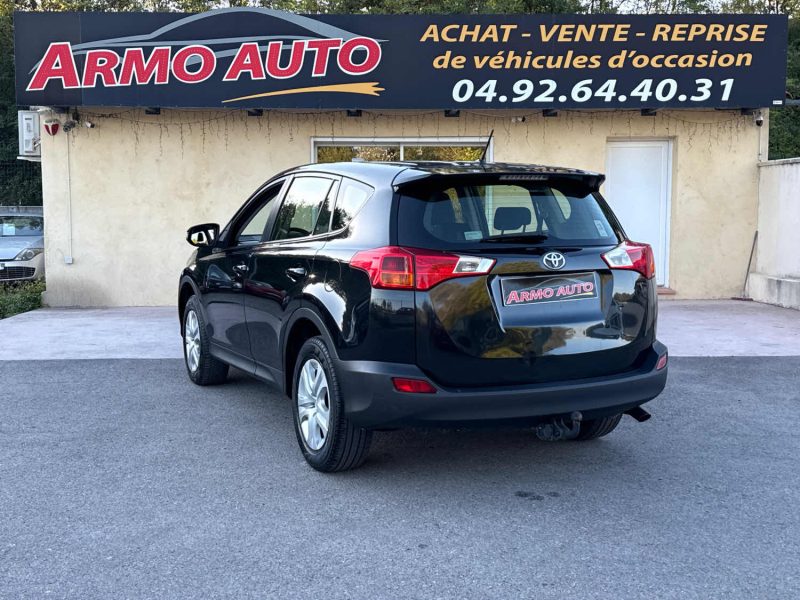 TOYOTA RAV4 2.0 D-4D 124 ch Life AWD