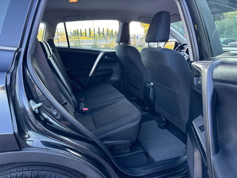 TOYOTA RAV4 2.0 D-4D 124 ch Life AWD