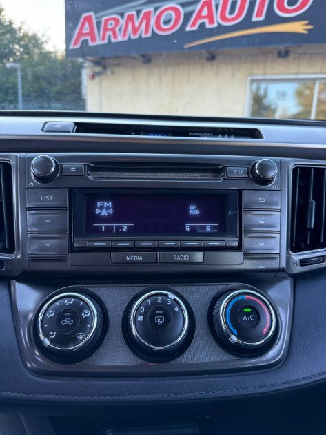 TOYOTA RAV4 2.0 D-4D 124 ch Life AWD