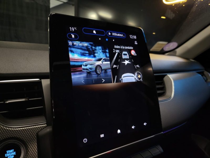 RENAULT ARKANA E-TECH 1.6 E-Tech hybride 145ch TECHNO TOIT OUVRANT / APPLE CARPLAY
